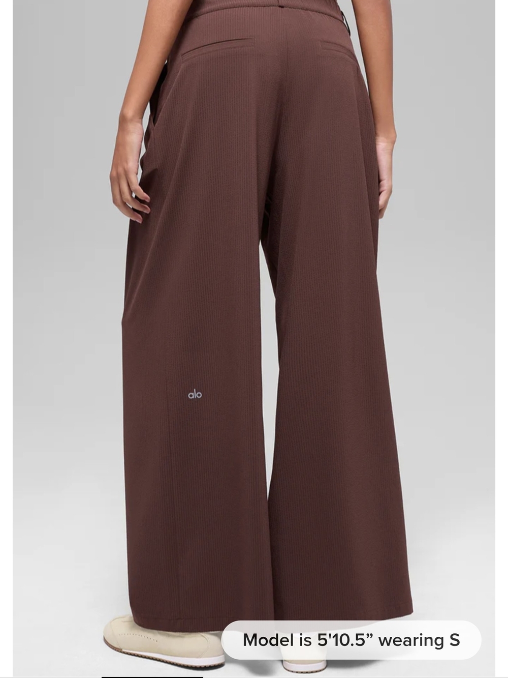 ALO Yoga Wide-Leg High-Waist Trousers in Chocolate Brown - Picture 2 of 3
